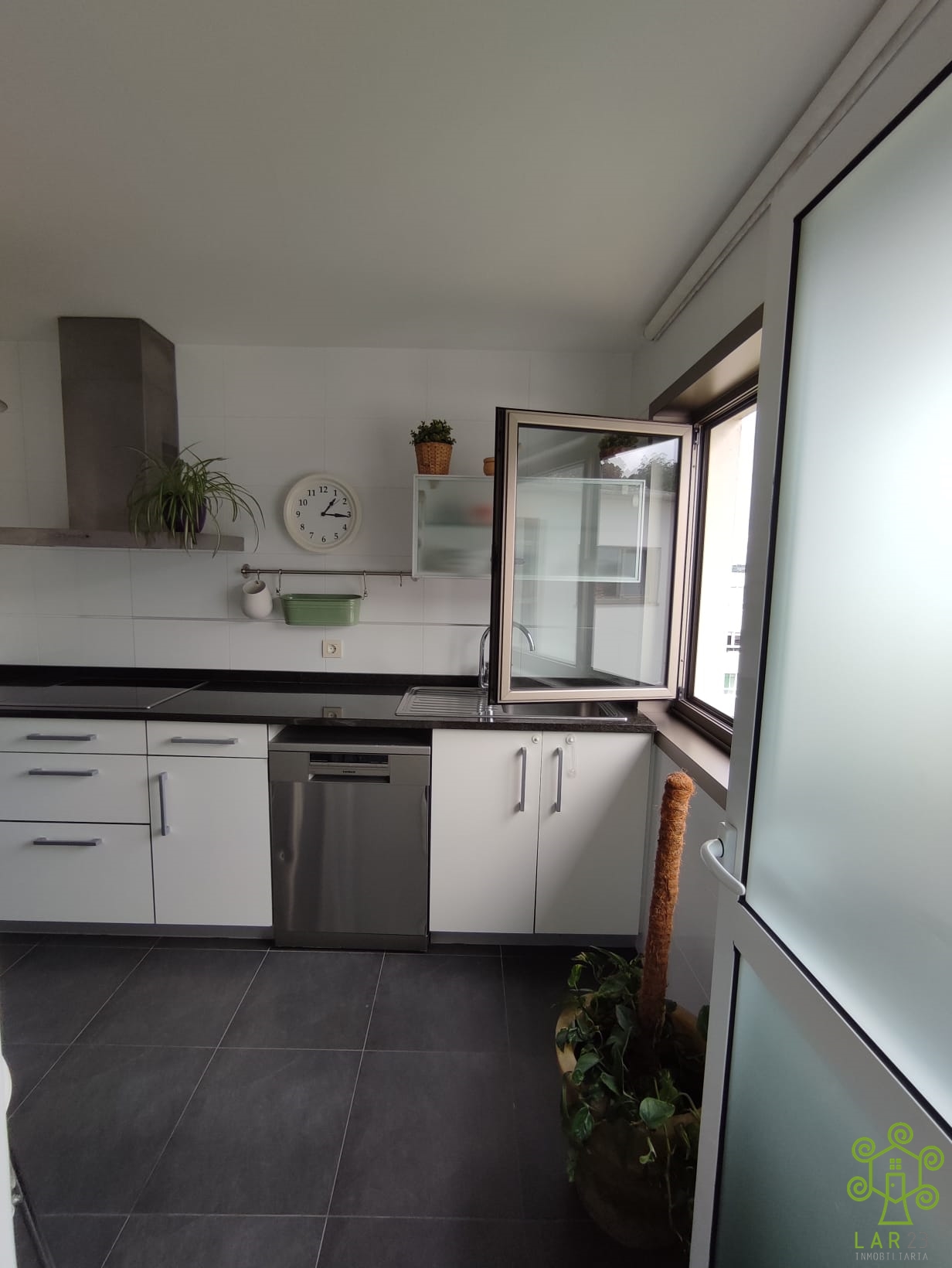 Imagen de WhatsApp 2025-06-01 a las 13.44.40_d08e0e63 PISO EN ALQUILER EN PUNTA CANIDE