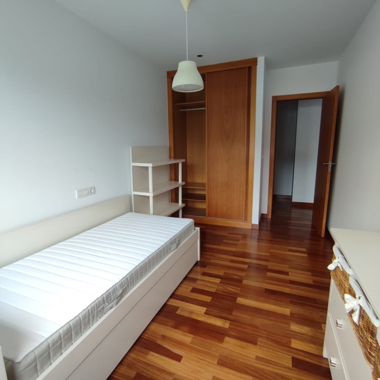 PISO EN ALQUILER EN PUNTA CANIDE